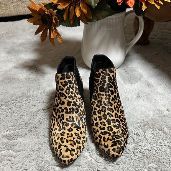 Alfani Hazzel Women’s Leopard, Ankle Bootie Calf Hair Size 7.5 - Picture 5 of 7